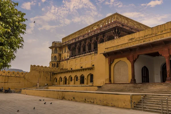 Una Vista Attraverso Cortile Ingresso Del Forte Ambra Jaipur Rajasthan — Foto Stock