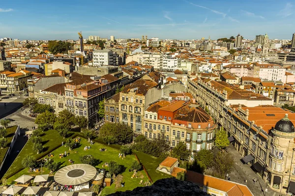 Uma Vista Sobre Telhados Porto Portugal Torre Dos Clerigos Numa — Fotografia de Stock