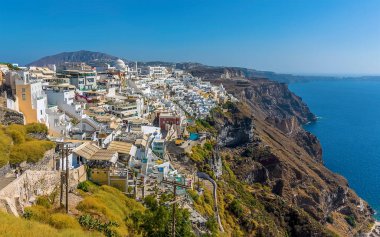 Yazın başkent Thira ve Santorini 'nin manzarası