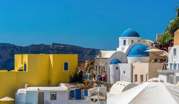 Vue Sur Village Oia Santorin Vers Les Églises Toit Bleu — Photo