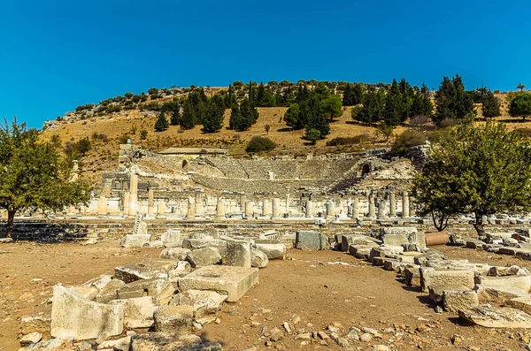 Divadlo Odeon Nachází Úpatí Kopce Horní Části Města Tureckém Efezu — Stock fotografie