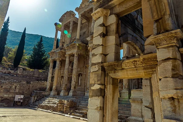 Vue Latérale Bibliothèque Celsus Porte Mazeus Mithridate Ephèse Turquie — Photo