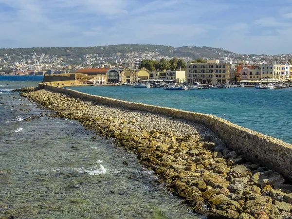Pared Del Mar Puerto Chania Creta Conduce Hacia Casas Barco —  Fotos de Stock