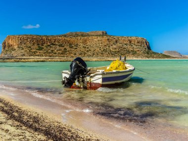 Balos Sahili, Girit 'te turkuaz göl manzaralı, güneşli bir günde