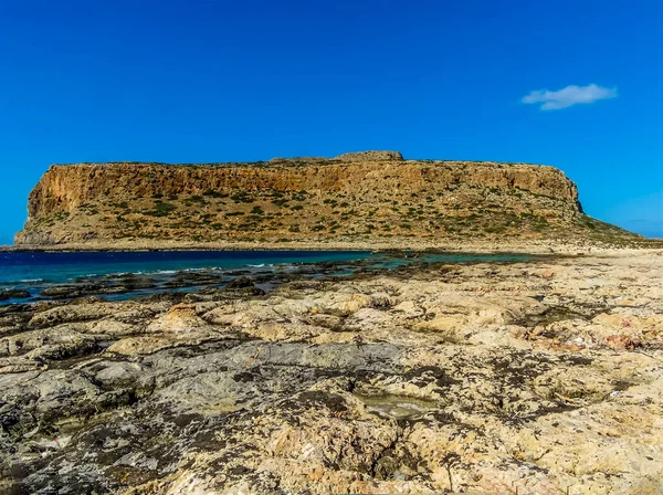 Uma Vista Sobre Costa Rochosa Balos Beach Creta Dia Ensolarado — Fotografia de Stock