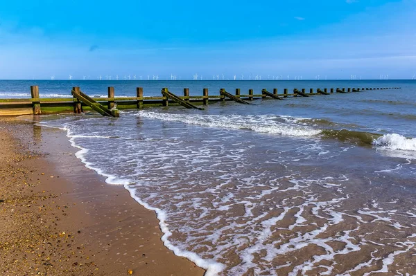 Összekötő Vonalak Tengeri Védelmi Szélerőmű Horizont Partján Skegness Beach Egyesült — Stock Fotó