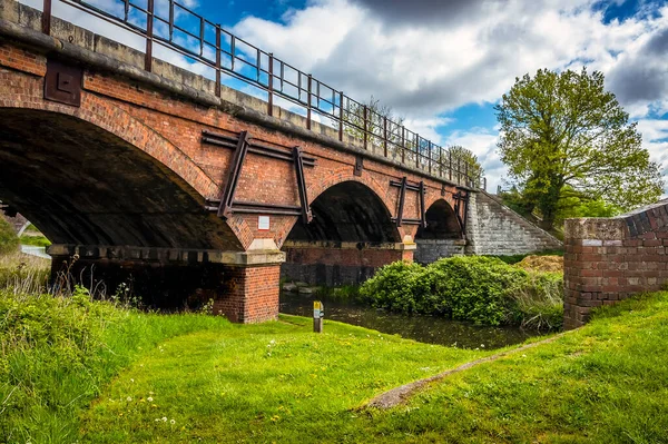 Ngiltere Nin Nottinghamshire Kentindeki Chesterfield Kanalı Üzerindeki Manton Demiryolu Manzarası — Stok fotoğraf