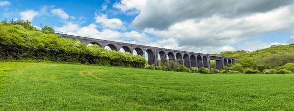 Kilátás Conisbrough Viaduct Boltívére Conisbrough Ban Yorkshire Ben Angliában Tavasszal — Stock Fotó