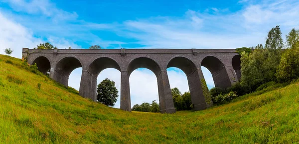 Közelkép Völgyből Elhagyatott Elhagyatott Viadukt Közelében Catesby Northamptonshire Egyesült Királyság — Stock Fotó