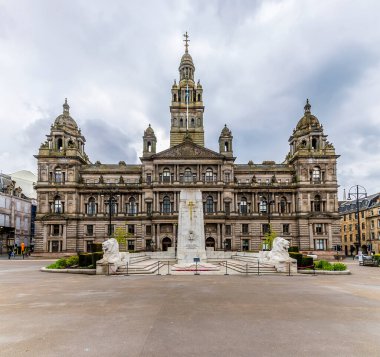 Bir yaz günü Glasgow 'da George Meydanı' nda bir manzara