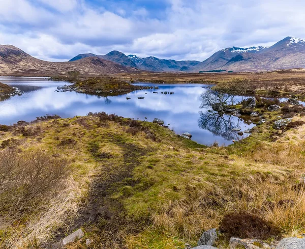 Een Blik Reflecties Wateren Van Loch Bij Glencoe Schotland Een — Stockfoto