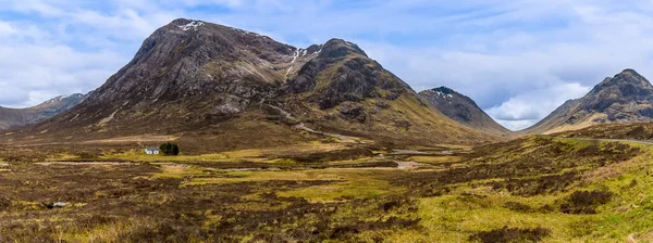 一个纵观苏格兰格伦科山的全景的观点 — 图库照片