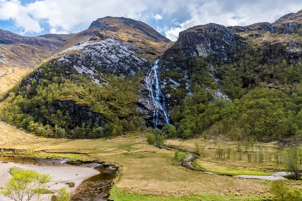 Uitzicht Vanaf Een Hoog Uitkijkpunt Steall Waterfall Glen Nevis Schotland — Stockfoto