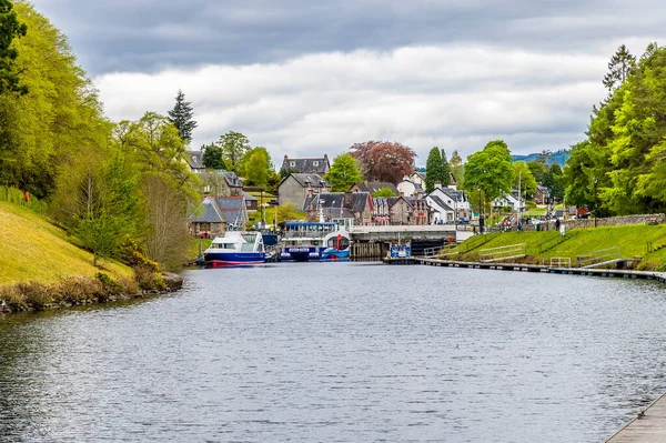 Μια Θέα Προς Τις Πύλες Κλειδώματος Στο Fort Augustus Σκωτία — Φωτογραφία Αρχείου