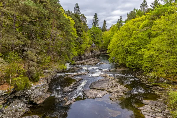 Una Vista Las Cataratas Invermoriston Escocia Día Verano —  Fotos de Stock