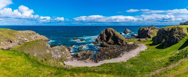 Панорама Величного Кам Янистого Узбережжя Портноккі Шотландія Літом — стокове фото