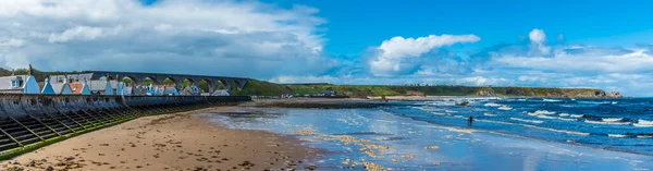 Una Vista Panorámica Largo Playa Ciudad Cullen Escocia Día Verano —  Fotos de Stock