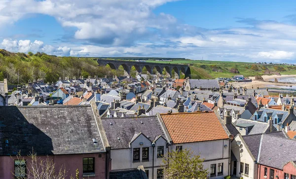 View Roof Tops Viaduct Town Cullen Scotland Summers Day — 图库照片