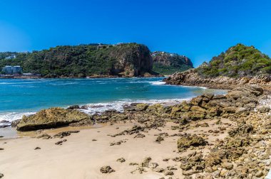 Sahilin üzerinden Batı Burnu 'na doğru bir manzara, Baharda Güney Afrika' ya.