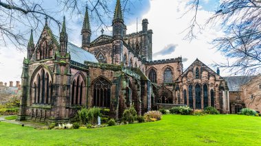 Şehrin duvarlarından Chester, Cheshire, İngiltere 'deki katedrale doğru bir manzara.