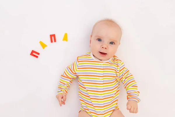 Sorrindo Bebê Menina Meses Idade Encontra Fundo Isolado Branco Com — Fotografia de Stock