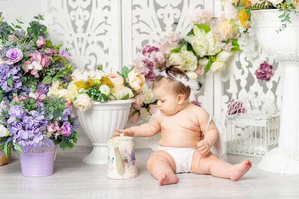 Baby Angel Wings Flowers Valentine Day Concept — Stock Photo, Image