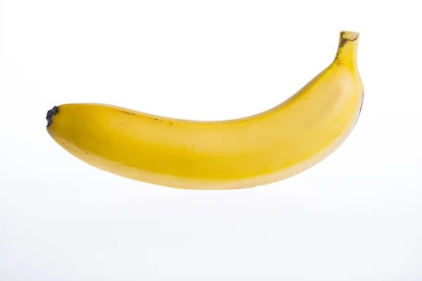 Frische Banane isoliert auf weißem Hintergrund — Stockfoto