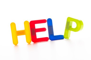 Plastik harfler beyaz arka plan üzerinde izole.