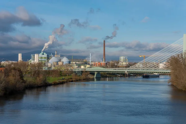 Frankfurt Main Germany December 2019 Barge Main River Indukfurt Hoechst — 스톡 사진