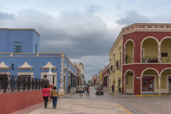 Campeche Mexico Maart 2018 Voetgangers Straat Campeche City Mexico — Stockfoto