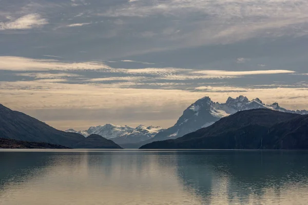 Ultima Esperanza Sundet Vid Solnedgången Puerto Natales Chile — Stockfoto