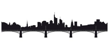 Ufuk çizgisi silueti ve Ignatz Bubis Köprüsü, Frankfurt am Main, Almanya 