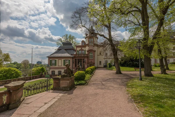 2021年5月2日 ドイツ フランクフルトのボロンガロパラストのバロック公園 Hoechst — ストック写真