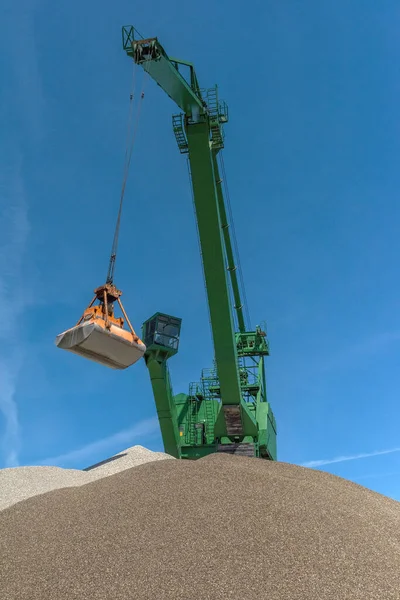 Green Harbor Grue Verse Sable Gravier Sur Une Colline — Photo