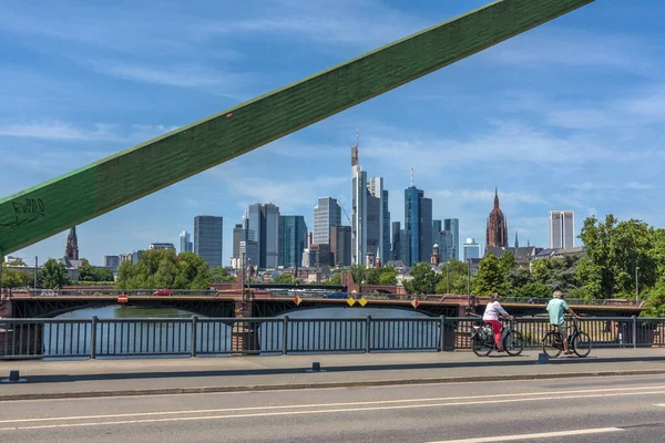 Frankfurt Německo Květen 2021 Pohled Flosserbrucke Panorama Frankfurtu Nad Mohanem — Stock fotografie