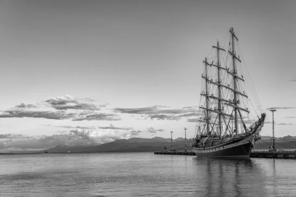 Grande Veleiro Porto Ushuaia Patagônia Argentina — Fotografia de Stock