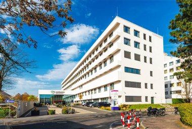 FRANKFURT AM MAIN, ALMANY-NOVEMBER 06, 2025: Varisano Klinikum Frankfurt Hchst