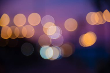 Bulanık bokeh hafif altın arkaplan.