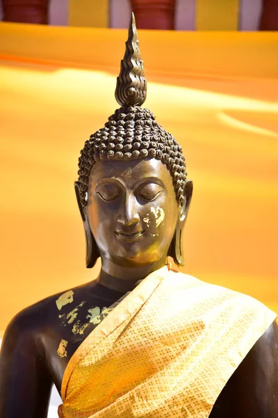 Close Buddha Statue Yellow Background — Stock Photo, Image