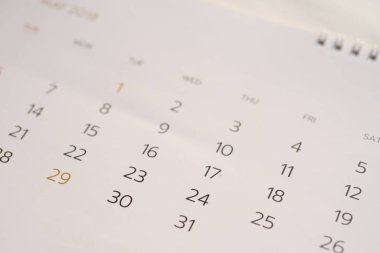 Planlama konseptinde beyaz takvimi kapat.