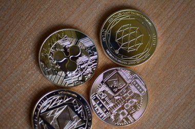 Paraları kripto para piyasası iş konseptine yakın tut.