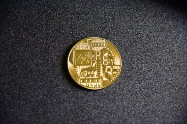 Paraları kripto para piyasasında kapat.