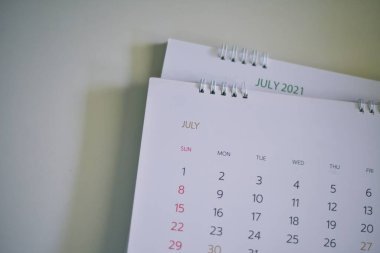Bulanık takvim beyaz ton planlama 2021.