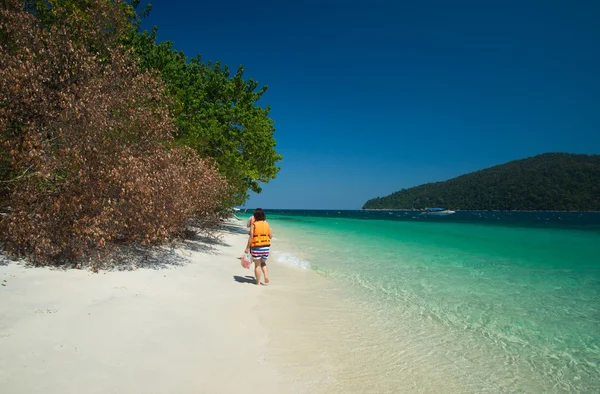 Mar de Andamão, sul da Tailândia . — Fotografia de Stock