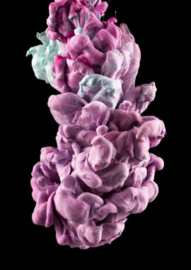 pembe ve gri mürekkep su altında