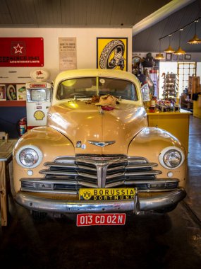 Namibya 'daki Canyon Roadhouse restoranının içinde..