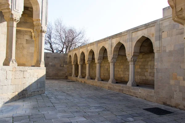 Der Palast der Schirwanschas in der Altstadt von Baku. Historisches Gebäude in Icherisheher - Divankhana — Stockfoto
