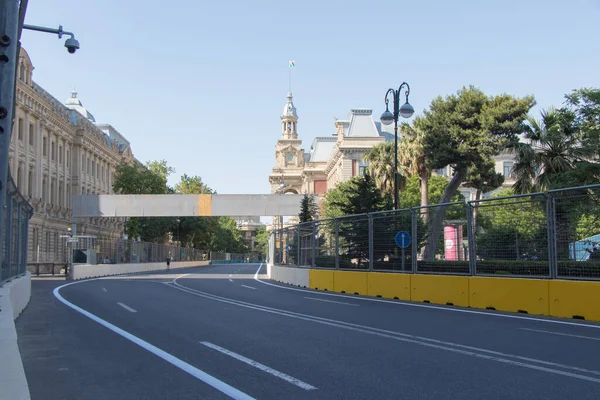 Calles vacías de baku durante la carrera de Fórmula 1 2021 — Foto de Stock