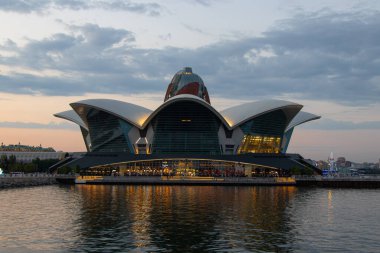Hazar Waterfront Mall Bakıda