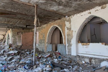 Ekim 2020 'deki Ermeni balistik füze saldırısı sonrasında Ganja kenti Azerbaycan' daki kalıntılar. Savaş suçu